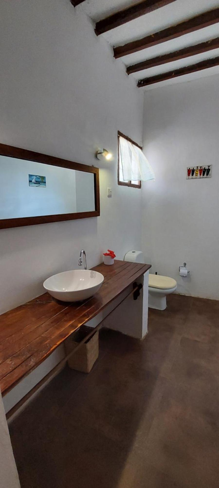 Mawimbi Hotell